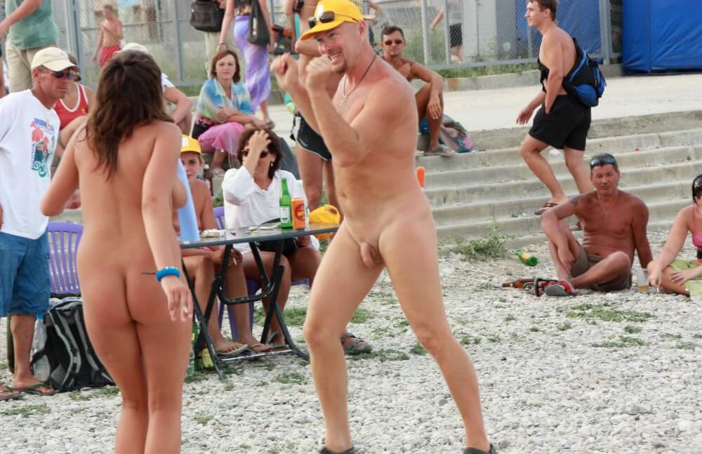 Pics Neptune Beach Cleanup - Wearing less clothing is fashionable