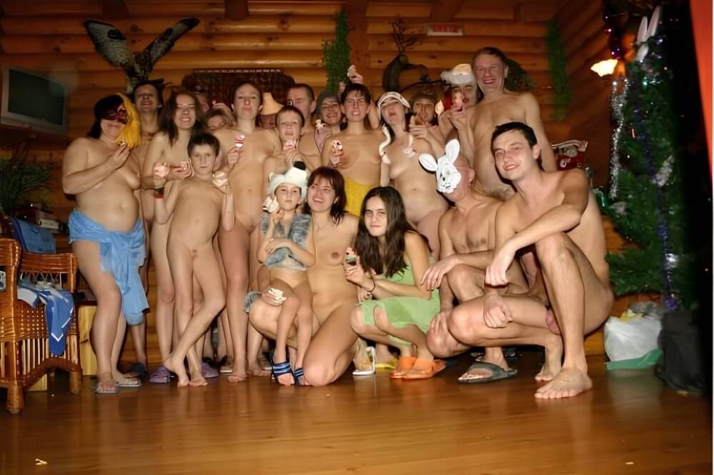 Sauna meet new year gallery - Nudism promotes happiness and well-being