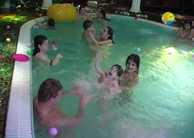 Naturist Freedom: Castle Fantasia - The true flourishing of a culture of naturalness