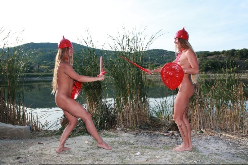 Life Near The Pond pics - The desire to appreciate the beauty of the human body
