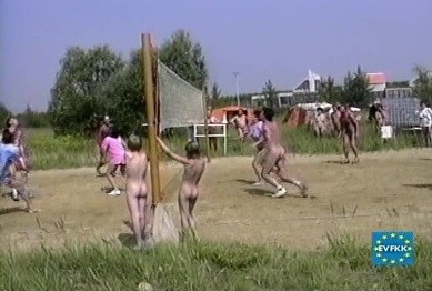EVFKK - Miss Volleyball - Naturism promotes honesty and an open connection with the body