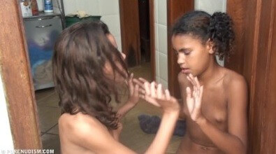Fun Tropical Activity 1 Full HD video - A true nudist vacation