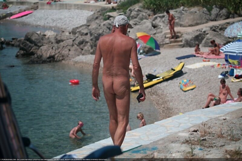 Nudist Shore Walking pics - Unrestricted freedom as the core value of nudism