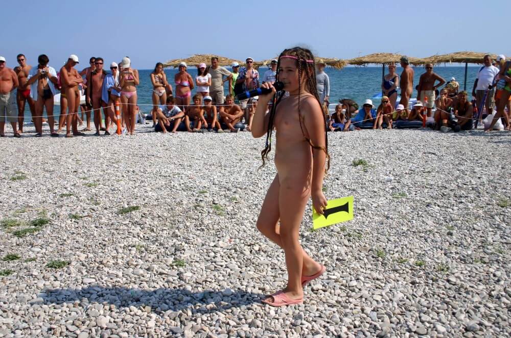 Naturist Mic Speech photos - A love of the sun and fresh air are important values for those who practice naturism and nudism