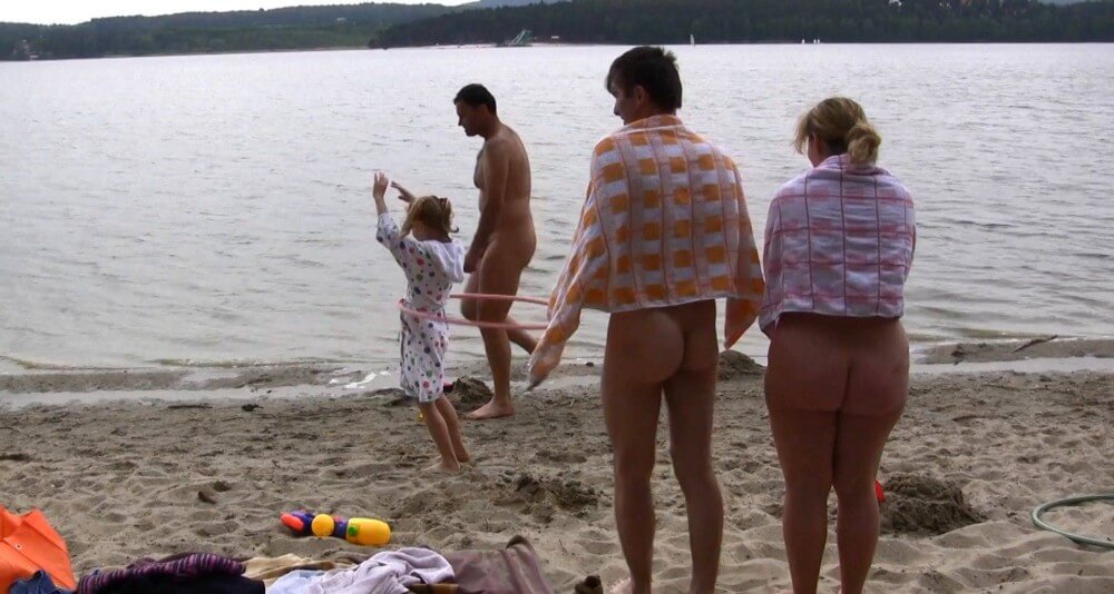 Naturist Sport Medley 1 Full HD video - Naturism helps us understand the important fact that the body is part of nature