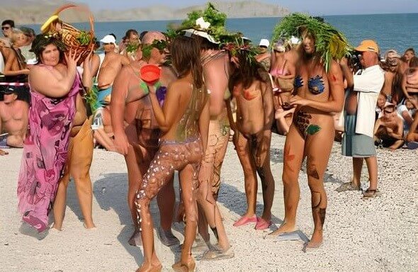Premium Content # 34 - They value respect for nature and the fully naked body