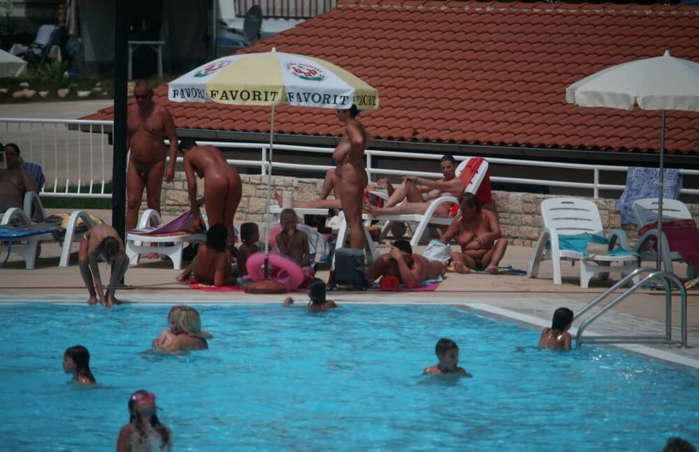 Naturist Pool Observation pics - Striving for tolerance and respect is the code of conduct among nudists