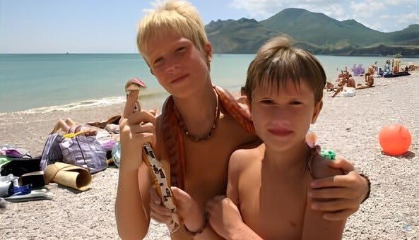 Premium Content # 23 - Social Nudism Around the World