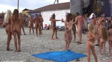 Cool Day At The Beach Full HD video - The worship of the naked body