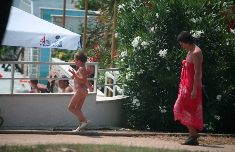 Naturist Pool Walkaround pics - Peace and tranquility are important values for naturists