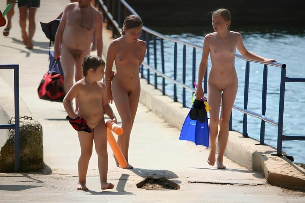 Naturism photo gallery # 11 - Freedom and naturalness are the core principles of naturism and nudism