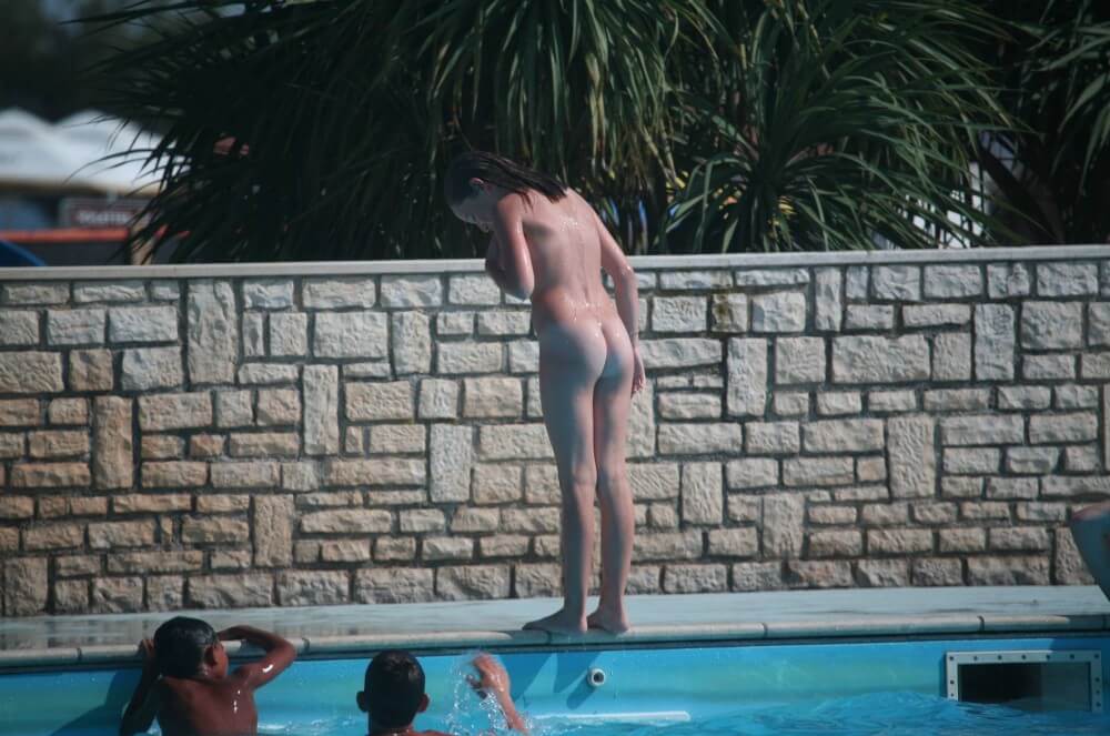Naturist Pool-Side Singles pics - What the concept of naturist recreation entails and its benefits
