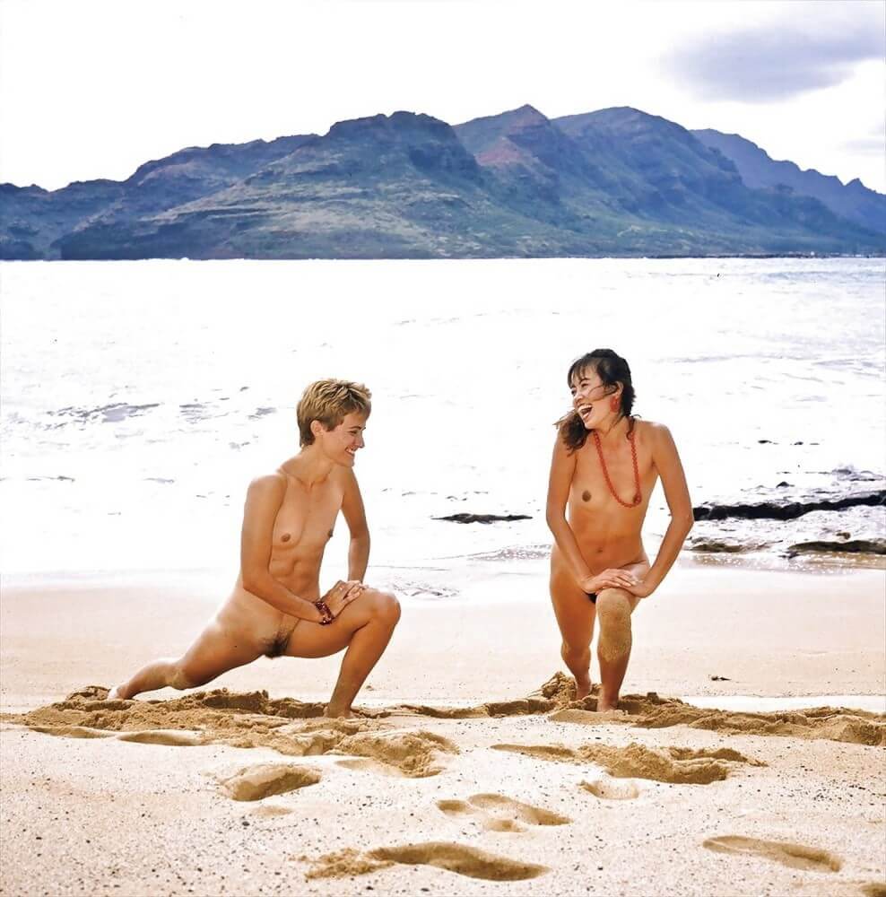 Retro naturism photos - Being oneself is the foundation of nudism