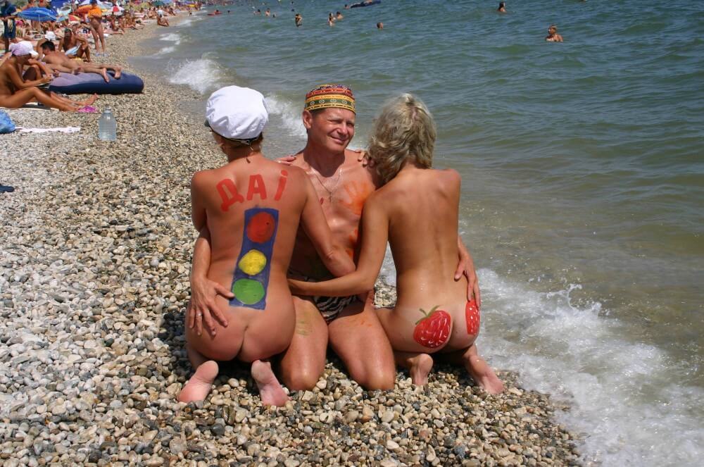 Bold Outdoor Nude Poses pics - A nudist values the connection with nature and the human body