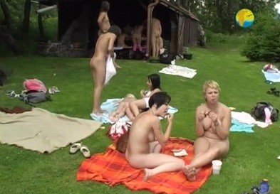 Naturist Freedom: Cottage Picnic - The sacred significance of the nude