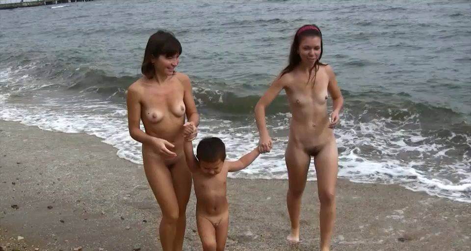 Land and Sea Naturism vol 1 - The idea of being naked is good