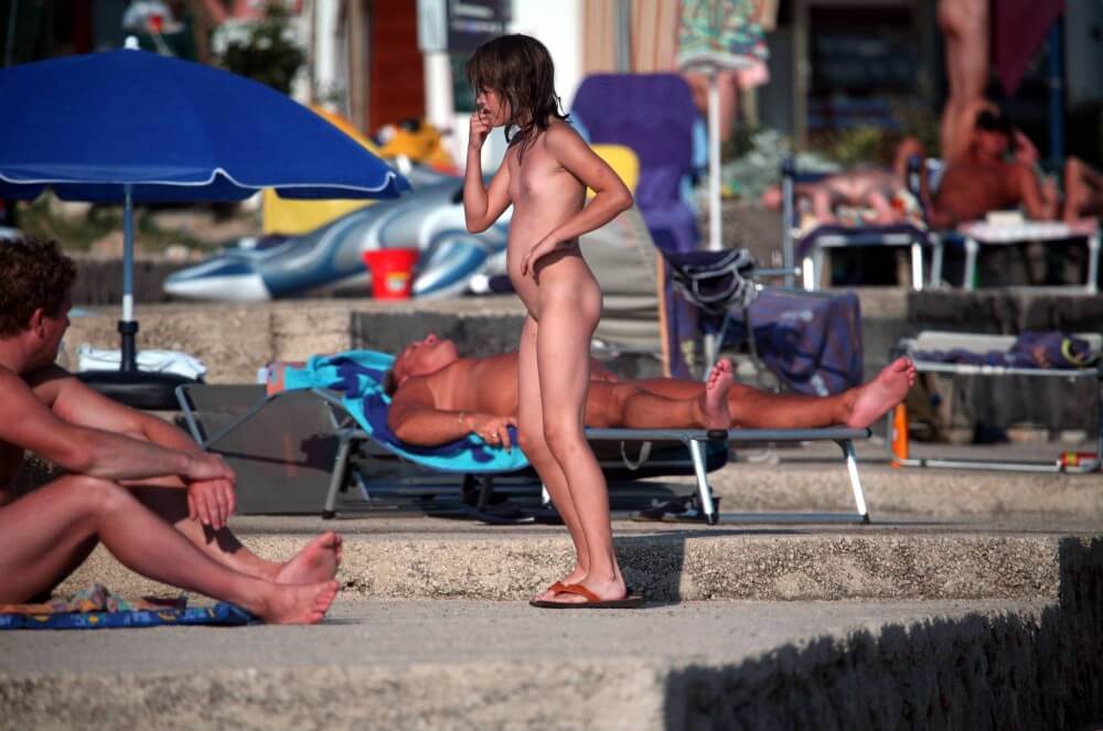 Girl Walk to Nudist Shower pics - Since ancient times, nudity has had a sacred character