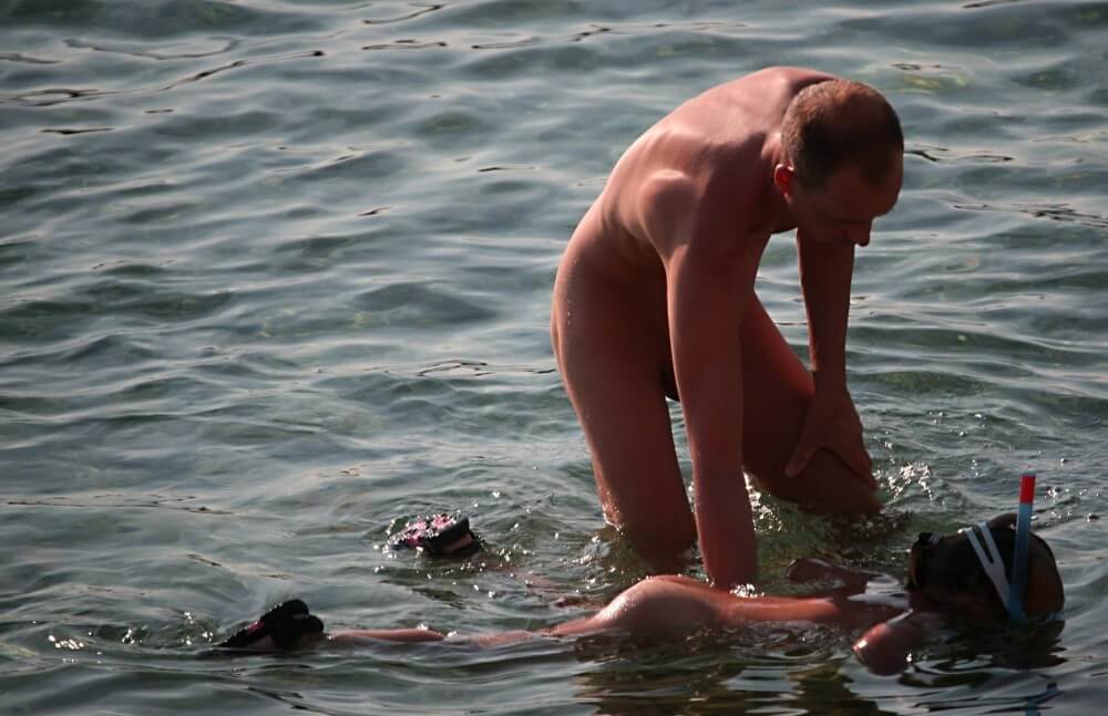 Father Floats His Daughter pics - Many consider a free body and nudism to be central to their lives