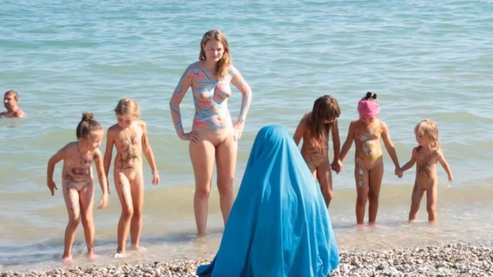 Neptune Day Full HD - Living in harmony and tranquility is the primary goal of naturists and nudists