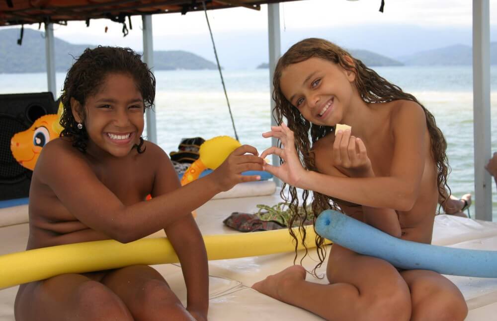Brazilian Boating Girlfriend pics - Nudism promotes personal freedom