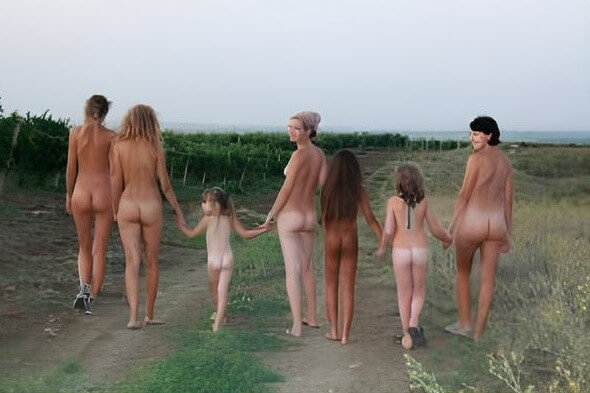 The Vineyard Tour photos - Many naturists are members of Green parties or various environmental movements