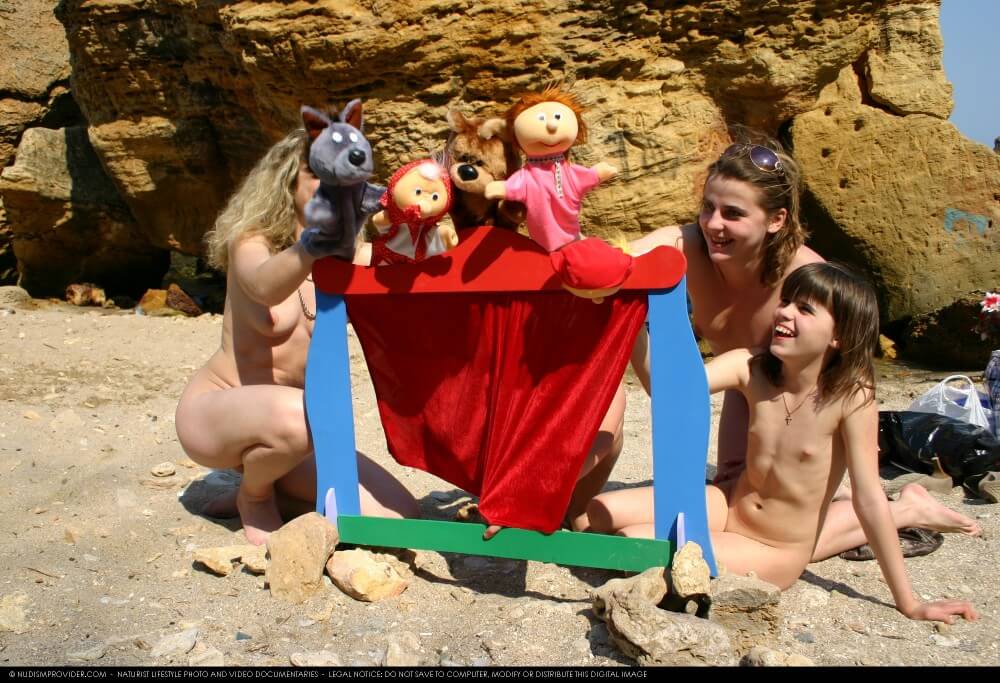 Premium Content # 33 - Naturism as a Way to Connect with Nature