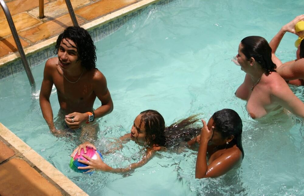 Brazilian Near Pool Profile pics - Getting rid of swimsuits