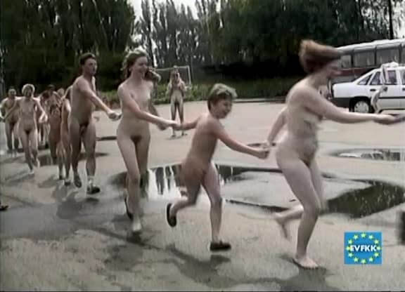 Helios Natura: Tutti-Frutti Nudie - Eurovid FKK - What is naturist tourism